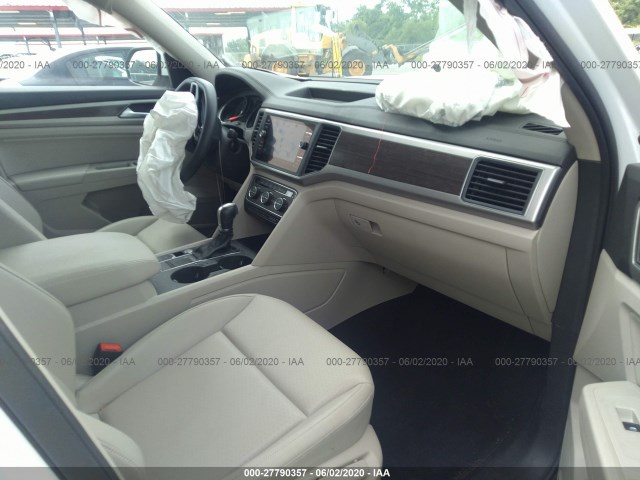 1V2WR2CA4KC561818  volkswagen atlas 2019 IMG 4