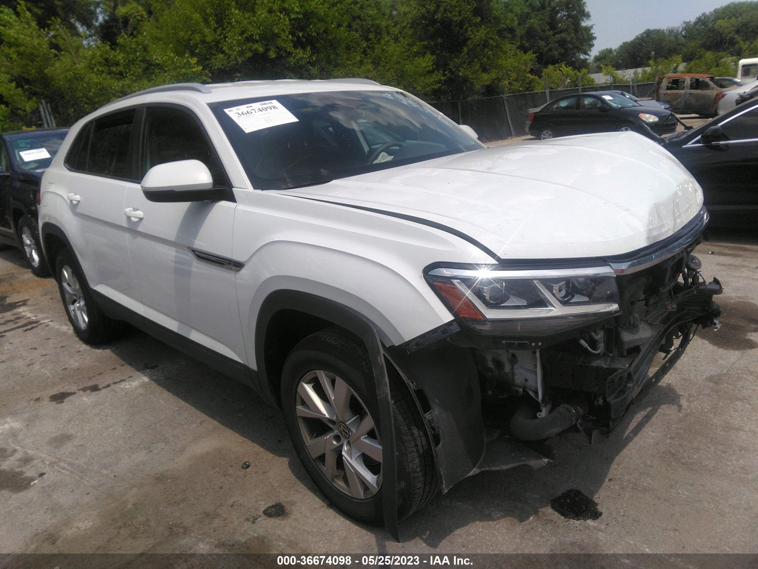 1V2GC2CA2LC222675  volkswagen atlas 2020 IMG 0