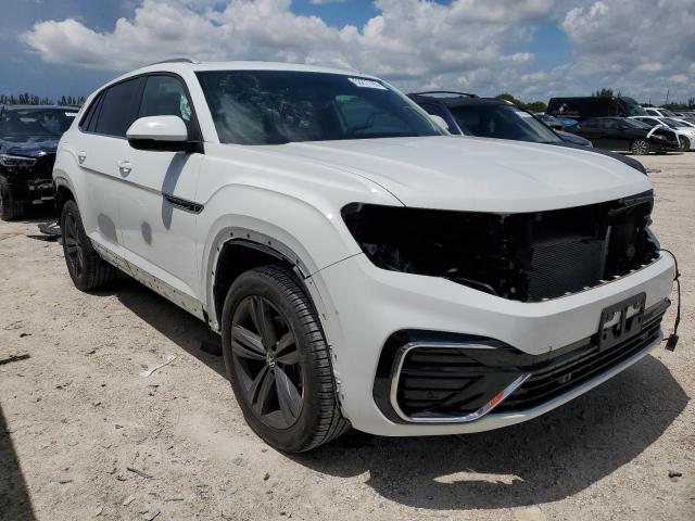 1V26E2CA7LC221480  volkswagen atlas cros 2020 IMG 3