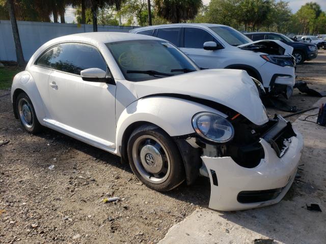 3VWJP7AT3CM651252  volkswagen beetle 2012 IMG 0