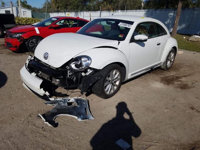 3VWF17AT5HM626089  volkswagen beetle 1.8 2017 IMG 1