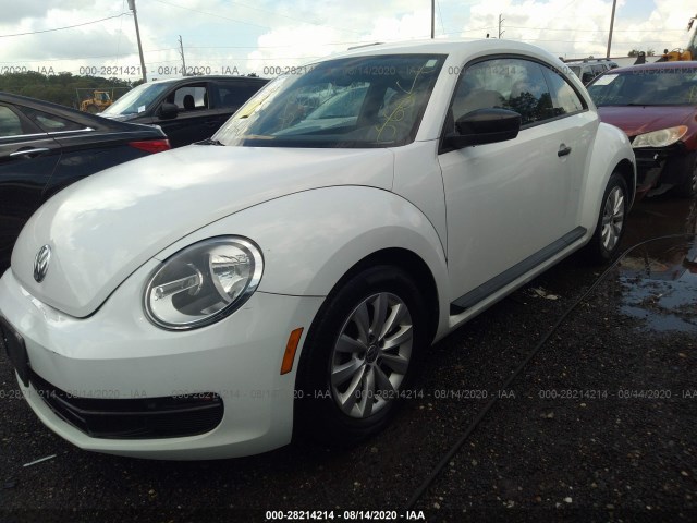 3VWF17AT9FM640915  volkswagen beetle coupe 2015 IMG 1