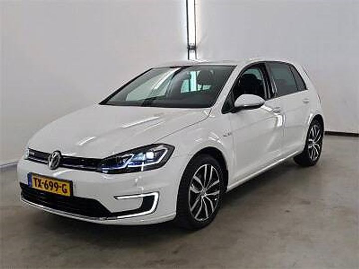 WVWZZZAUZK8903869  volkswagen  2018 IMG 0