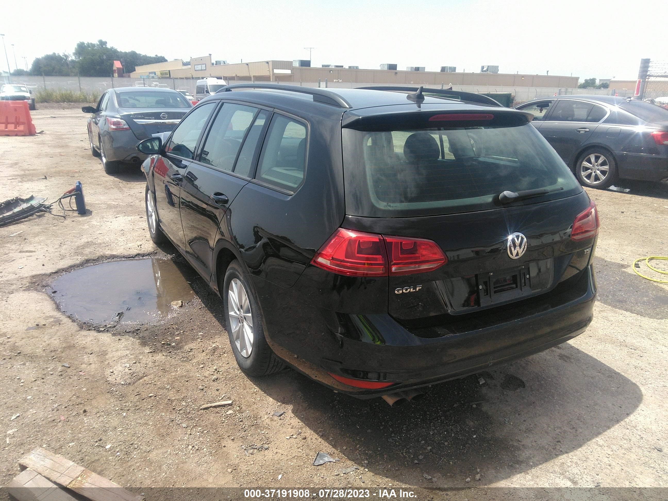 3VWC17AU6GM502651  volkswagen golf 2015 IMG 2