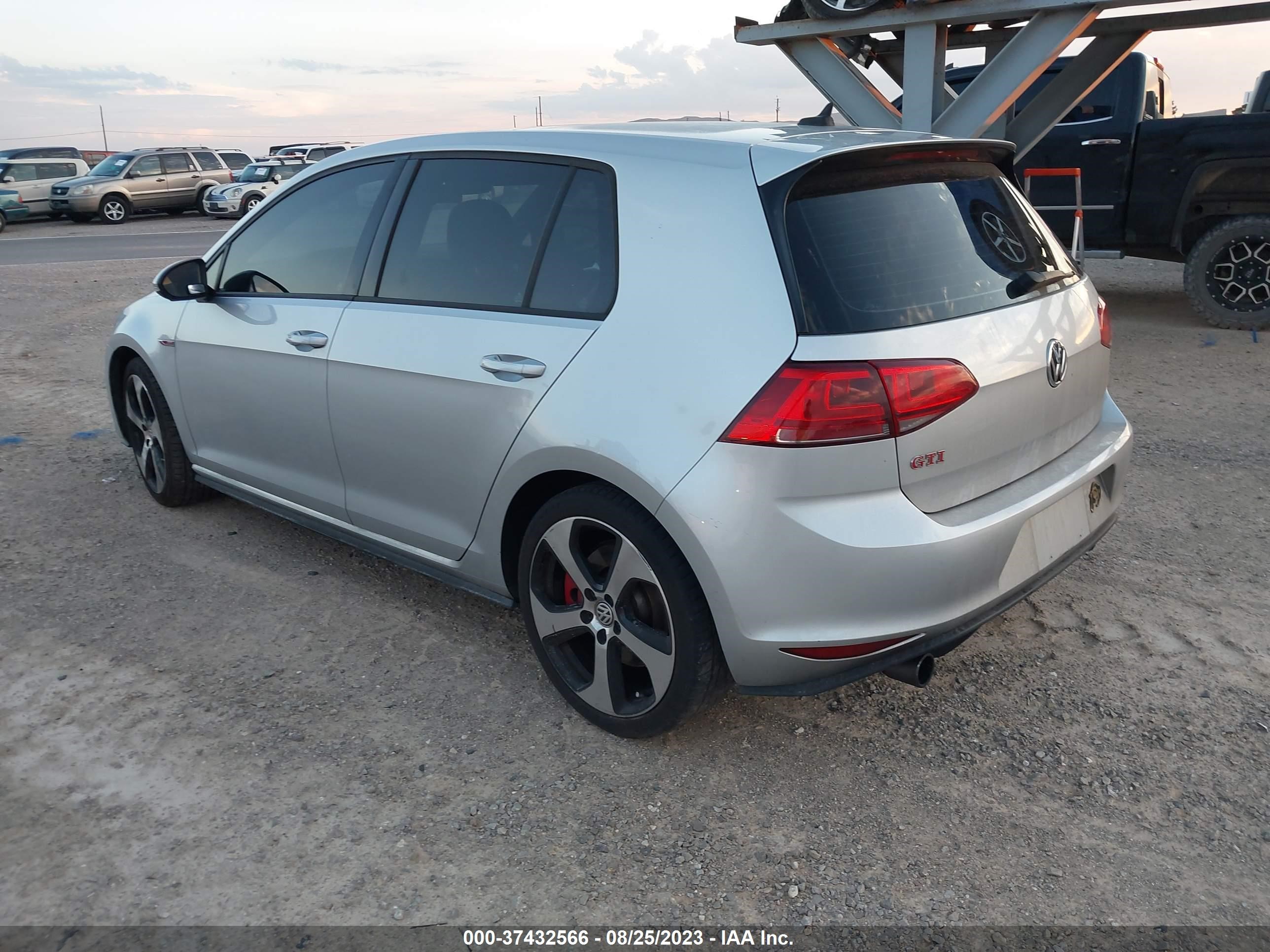 3VW547AU5GM041944  volkswagen golf gti 2015 IMG 2