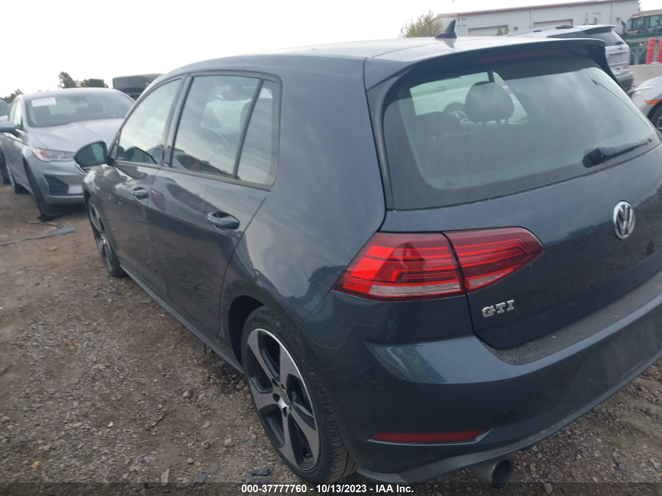 3VW447AU9JM260036  volkswagen golf gti 2017 IMG 2