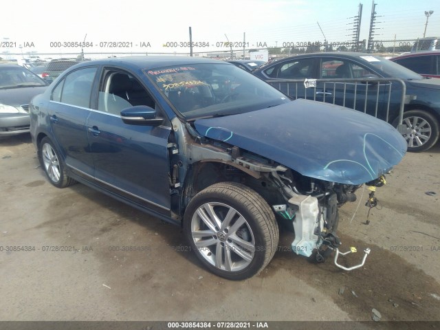 3VWL17AJ4HM215364  volkswagen jetta 2017 IMG 0