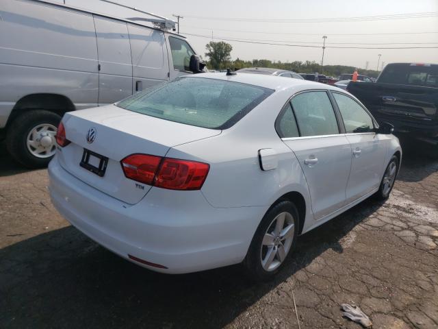 3VWLL7AJ1EM428178  volkswagen jetta tdi 2014 IMG 3