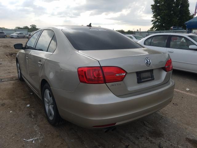 3VWLL7AJ9EM251363  volkswagen jetta tdi 2014 IMG 2