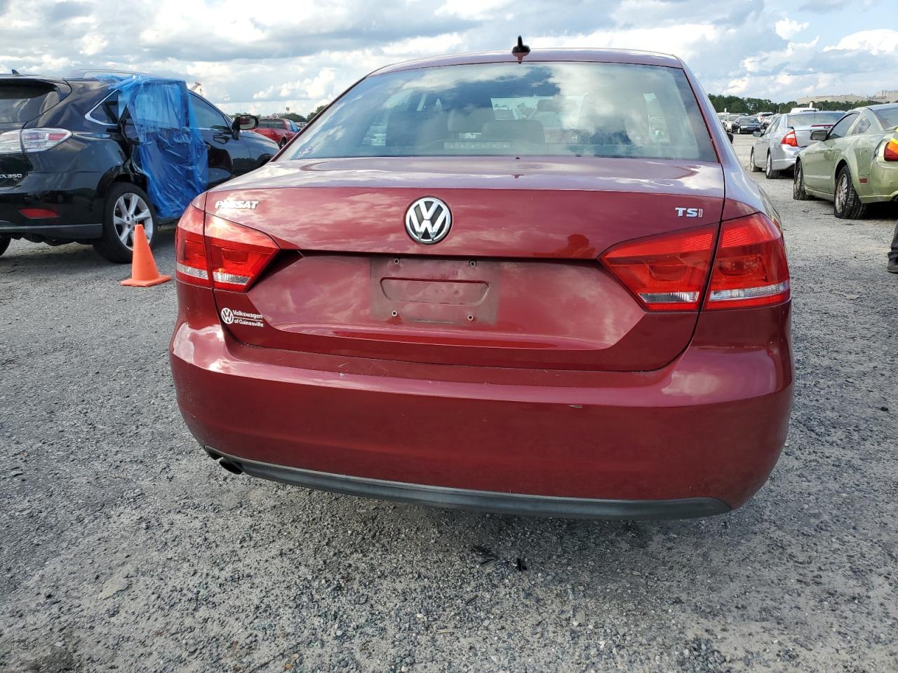 1VWAT7A31FC056479  volkswagen passat 2014 IMG 5