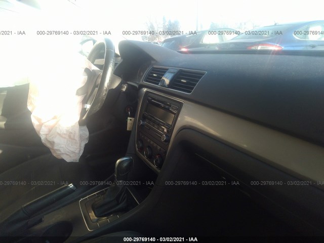 1VWAT7A33FC044463  volkswagen passat 2015 IMG 4