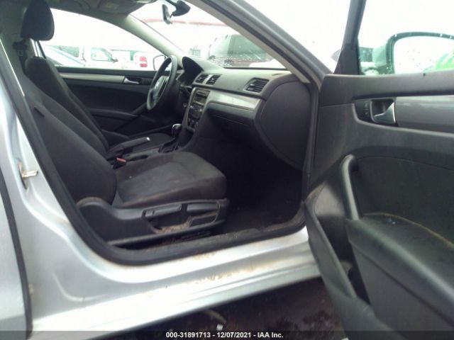 1VWAT7A35FC077061  volkswagen passat 2015 IMG 4