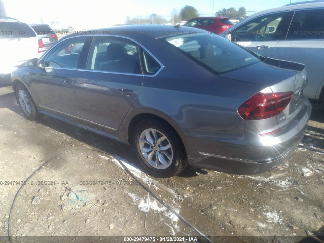 1VWAT7A32HC008394  volkswagen passat 2017 IMG 2