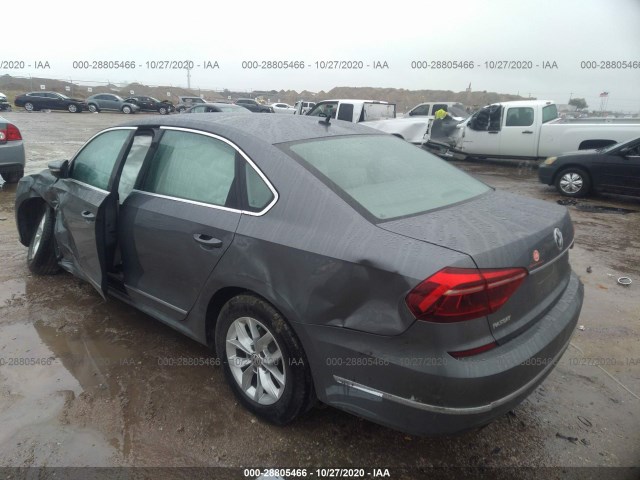 1VWAT7A35HC013511  volkswagen passat 2017 IMG 2