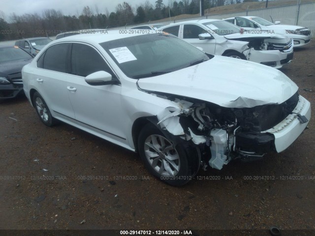 1VWAT7A35HC032236  volkswagen passat 2016 IMG 0