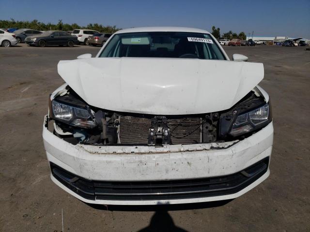 1VWAT7A36HC016949  volkswagen passat 2017 IMG 4