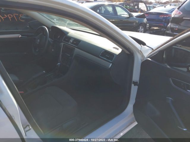 1VWAT7A38GC069621  volkswagen passat 2016 IMG 4