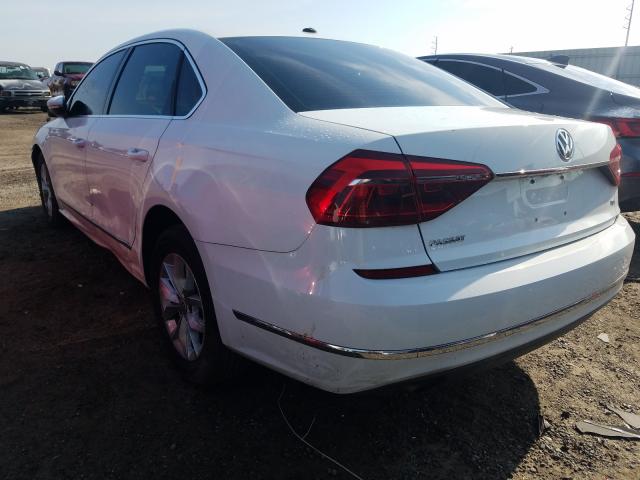 1VWAT7A33HC076056  volkswagen passat 2017 IMG 2