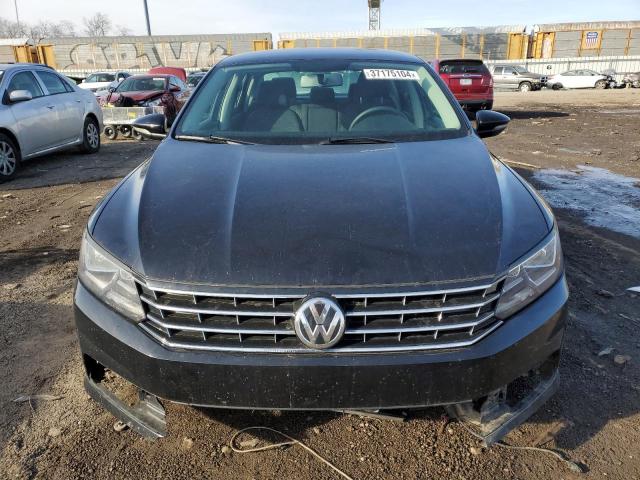 1VWAT7A35HC082621  volkswagen passat 2017 IMG 4