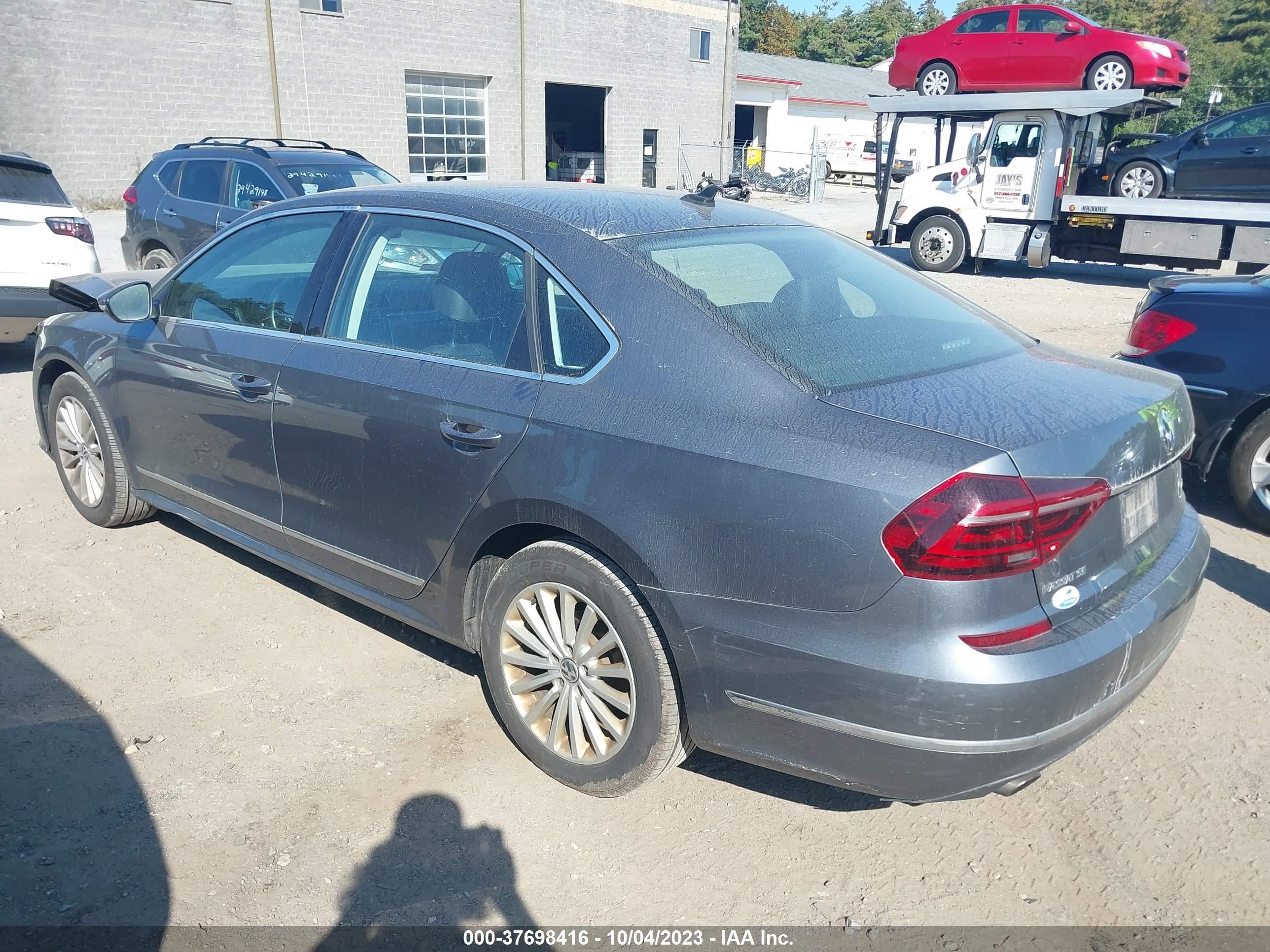 1VWBT7A33HC075557  volkswagen passat 2017 IMG 2