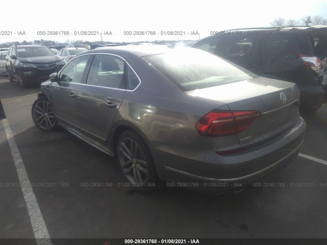 1VWDT7A35HC072541  volkswagen passat 2017 IMG 2