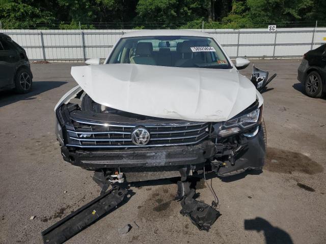 1VWDT7A37HC060553  volkswagen passat 2017 IMG 4