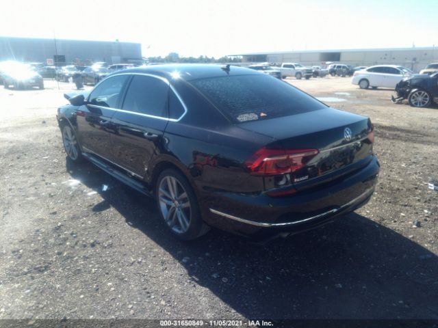 1VWDT7A39HC063857  volkswagen passat 2017 IMG 2