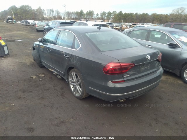 1VWDT7A3XHC053032  volkswagen passat 2017 IMG 2