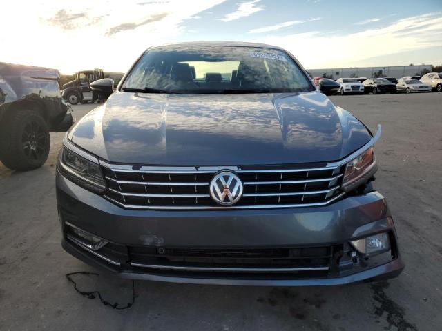 1VWGT7A33HC055749  volkswagen passat 2017 IMG 4