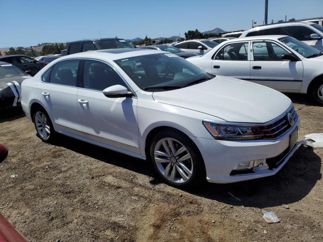 1VWGT7A33HC077167  volkswagen passat 2017 IMG 3