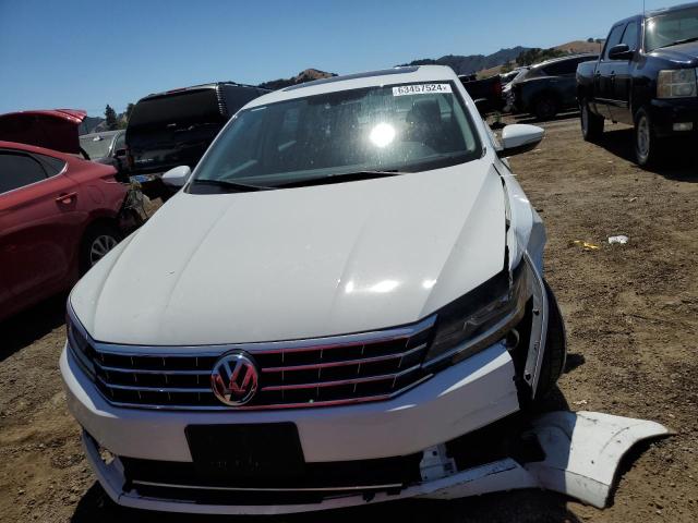 1VWGT7A33HC077167  volkswagen passat 2017 IMG 4