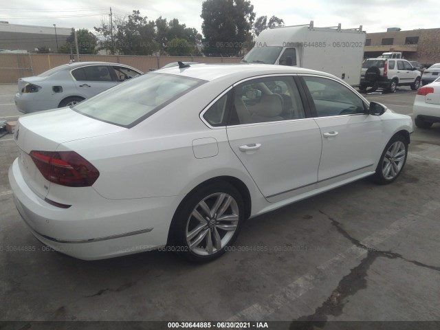 1VWGT7A35HC076442  volkswagen passat 2017 IMG 3