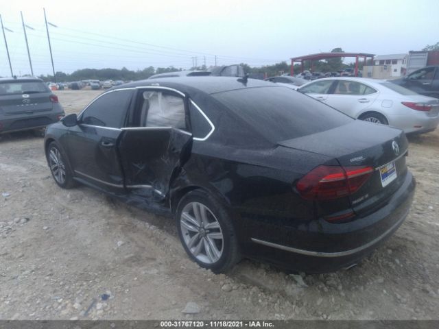 1VWGT7A3XHC069471  volkswagen passat 2017 IMG 2