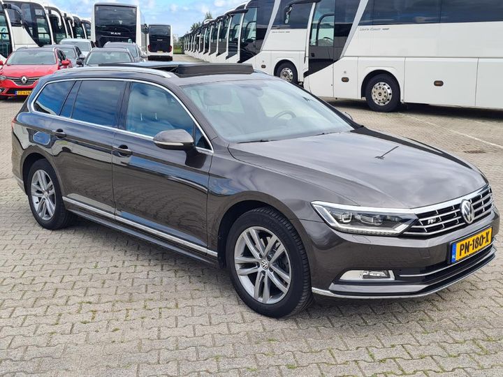 WVWZZZ3CZJE014779  volkswagen passat 2017 IMG 2