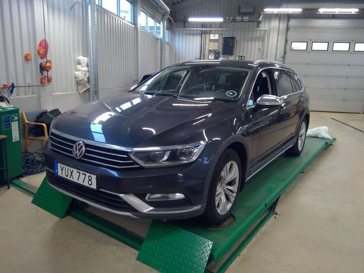 WVWZZZ3CZJE090825  volkswagen passat 2018 IMG 0