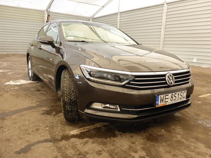 WVWZZZ3CZJE097218  volkswagen passat 2017 IMG 2