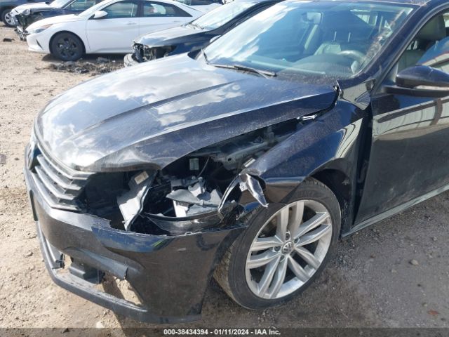 1VWLA7A32KC014282  volkswagen passat 2018 IMG 5