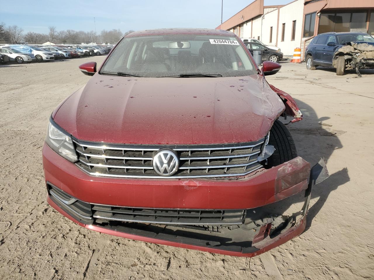 1VWLA7A34KC010640  volkswagen passat 2019 IMG 4