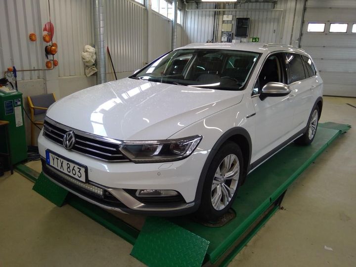 WVWZZZ3CZKE027376  volkswagen passat 2018 IMG 0