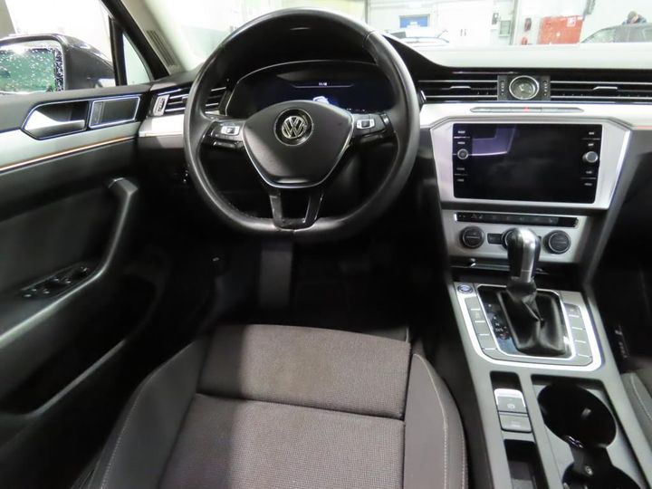 WVWZZZ3CZKE110834  volkswagen passat 2019 IMG 5