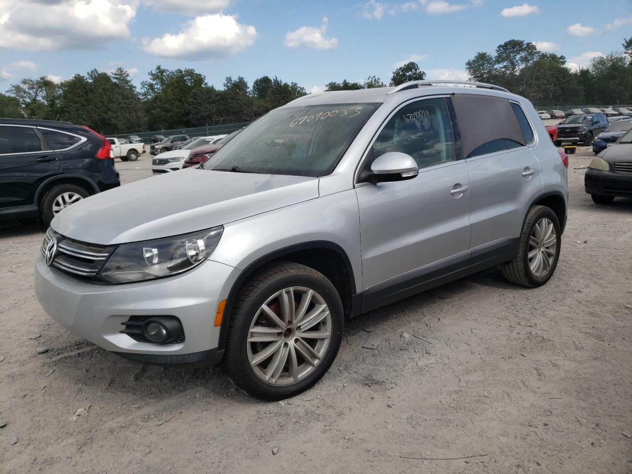 WVGAV7AX1CW516150  volkswagen tiguan 2012 IMG 0