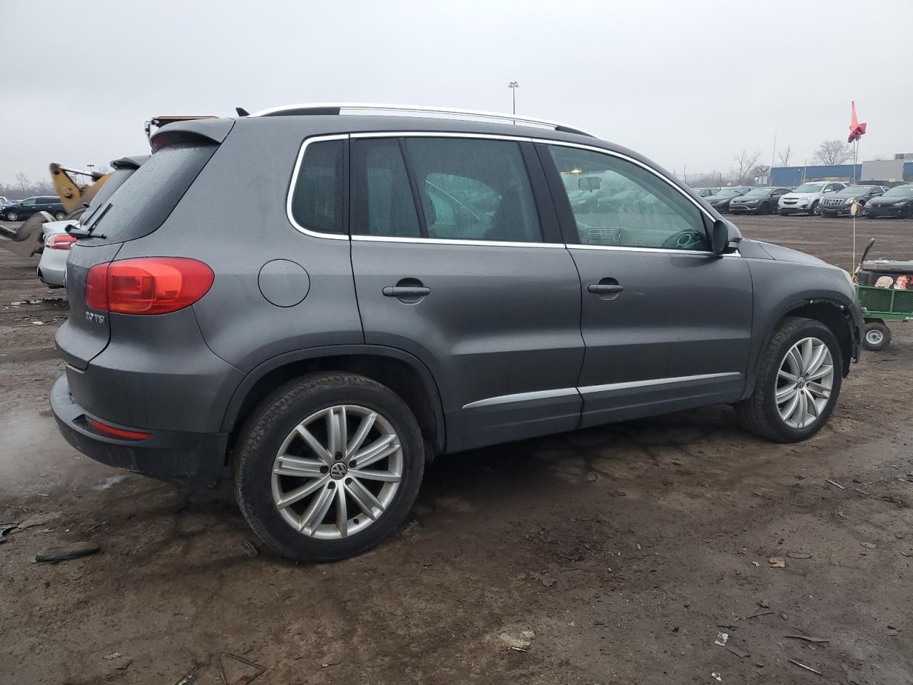 WVGAV3AX4DW586591  volkswagen tiguan 2013 IMG 2