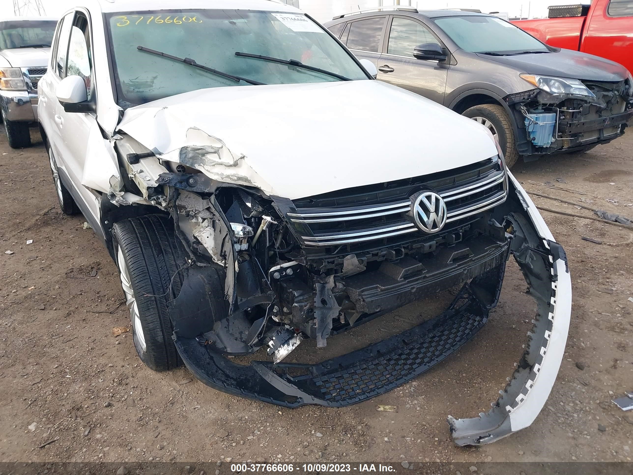 WVGAV3AX7EW547835  volkswagen tiguan 2013 IMG 5