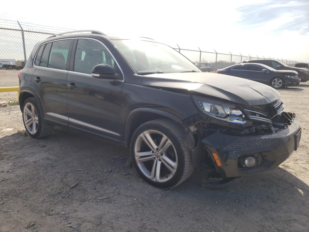 WVGAV7AX4FW558655  volkswagen tiguan 2015 IMG 3