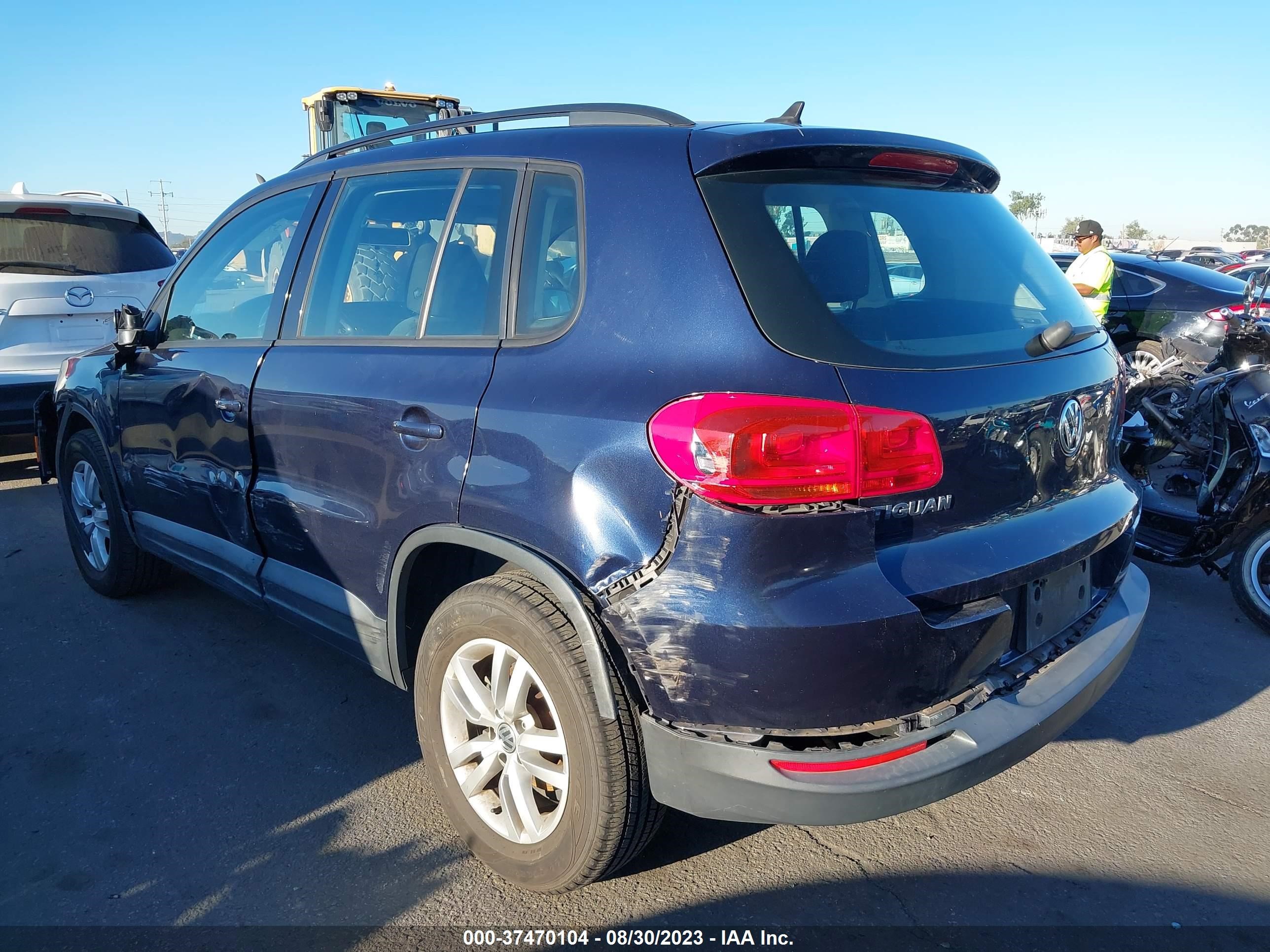 WVGAV7AX7FW539355  volkswagen tiguan 2015 IMG 2