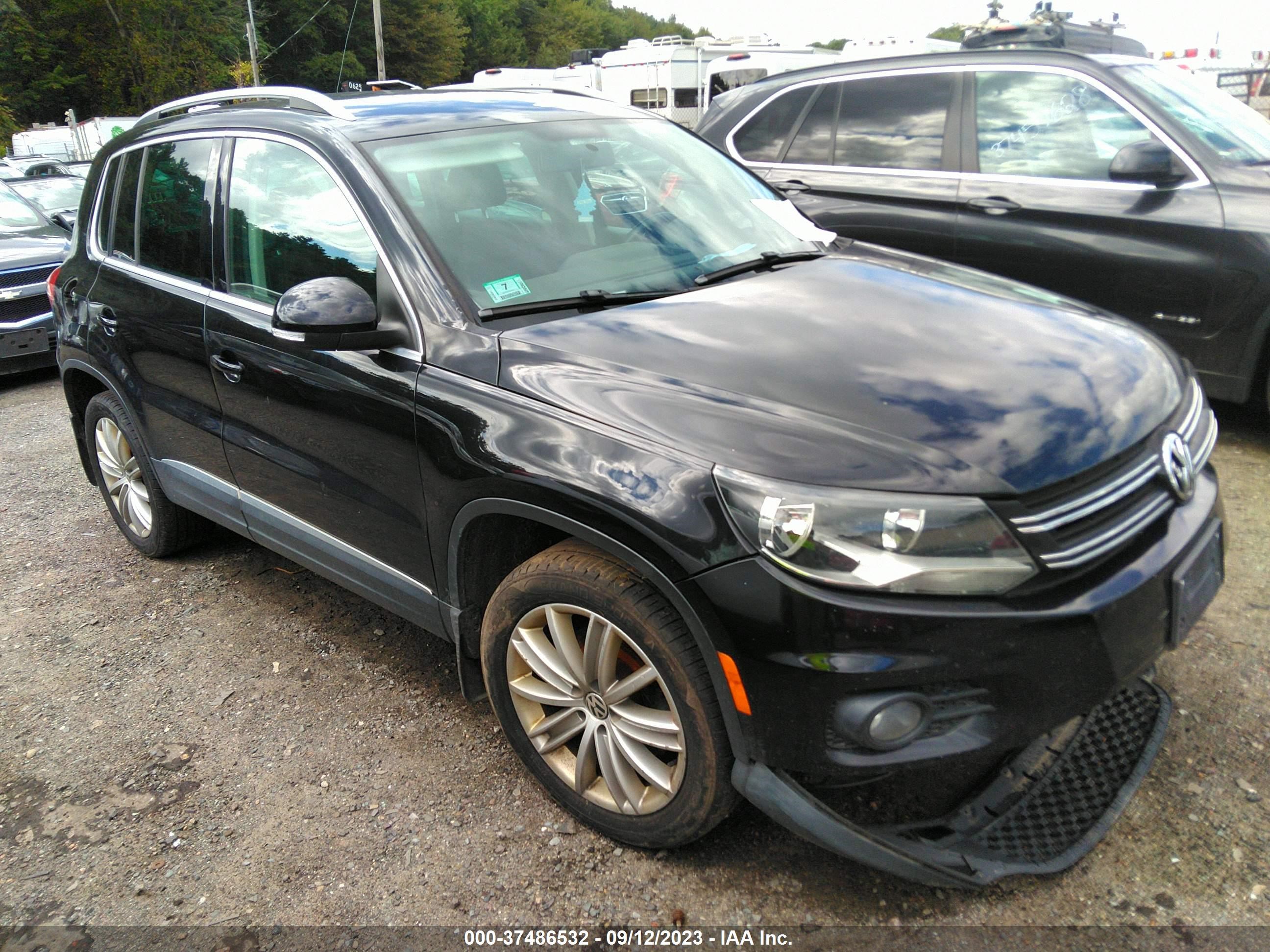 WVGBV3AX5EW583625  volkswagen tiguan 2014 IMG 0