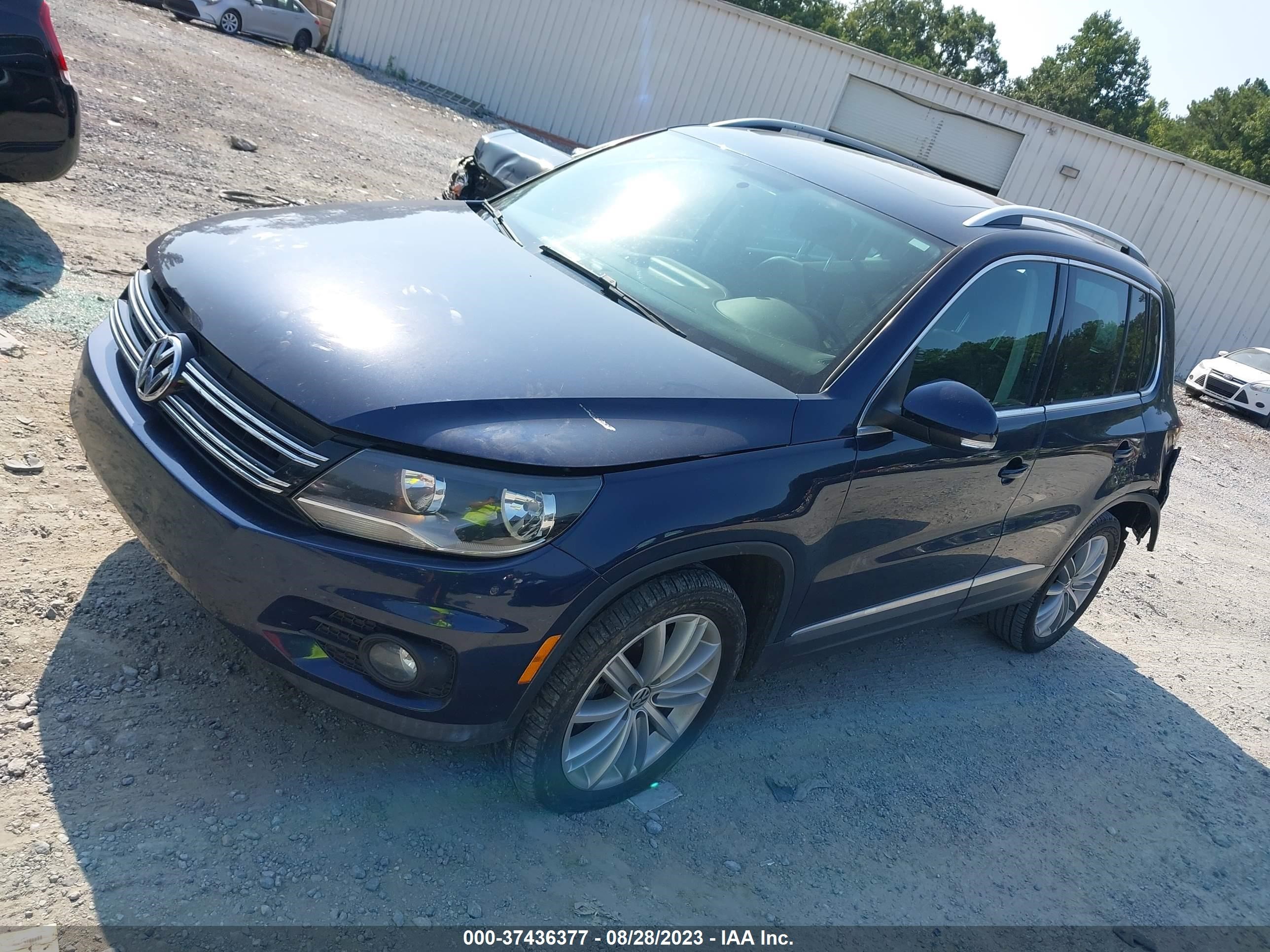 WVGAV7AX7FW605550  volkswagen tiguan 2015 IMG 1