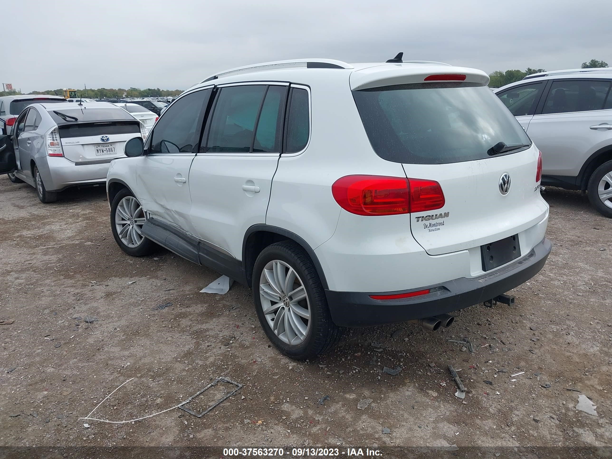 WVGAV7AX9FW508592  volkswagen tiguan 2015 IMG 2