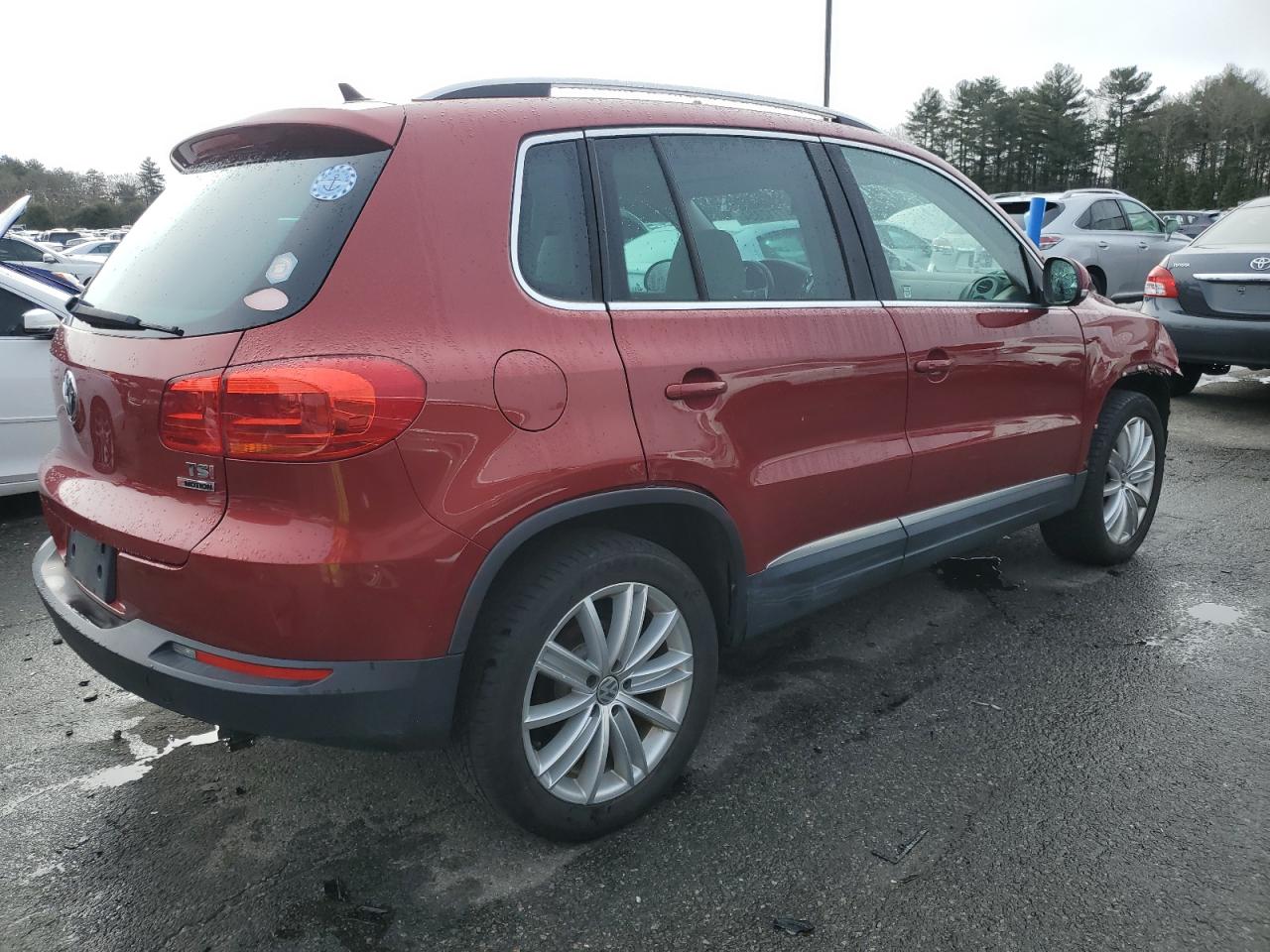 WVGBV7AX3GW022611  volkswagen tiguan 2015 IMG 2