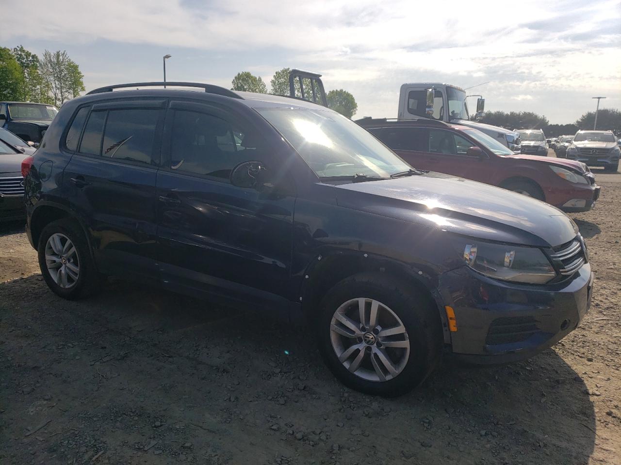 WVGBV7AX3GW563402  volkswagen tiguan 2015 IMG 3